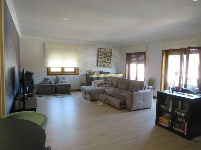 Apartamento T3 para Venda em Vinhais Foto 2