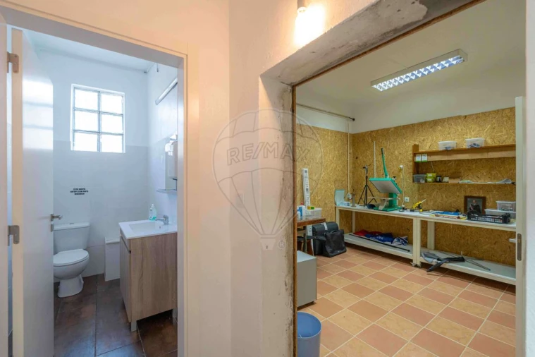 Loja para Venda em Granja do Ulmeiro Foto 31