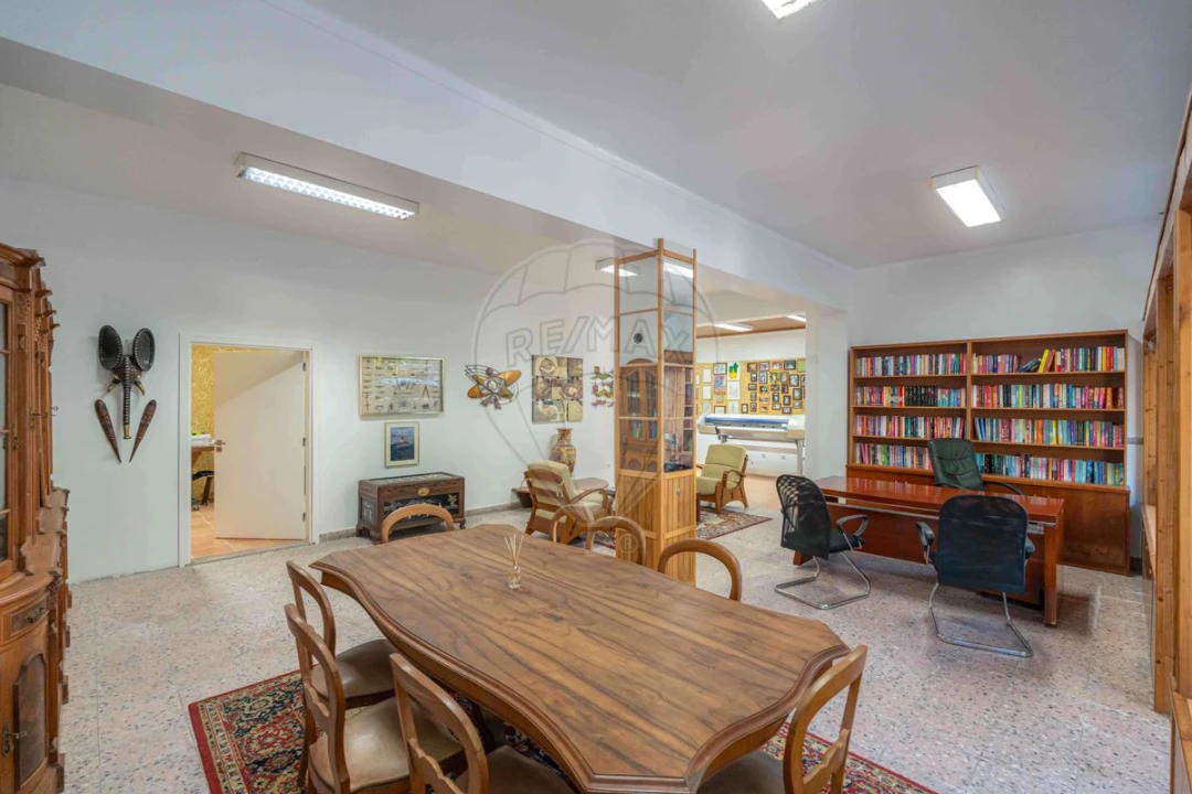 Loja para Venda em Granja do Ulmeiro Foto 23