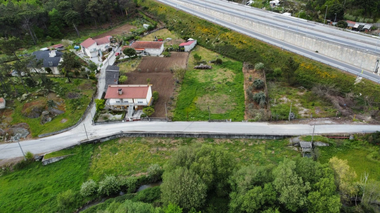 Terreno para Venda em São João de Lourosa Foto 8