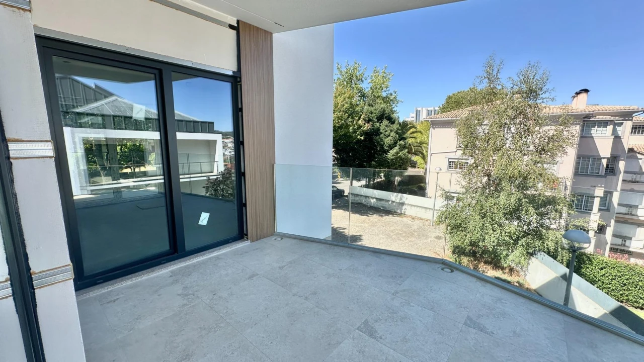 Apartamento T5 para Venda em Viseu Foto 10