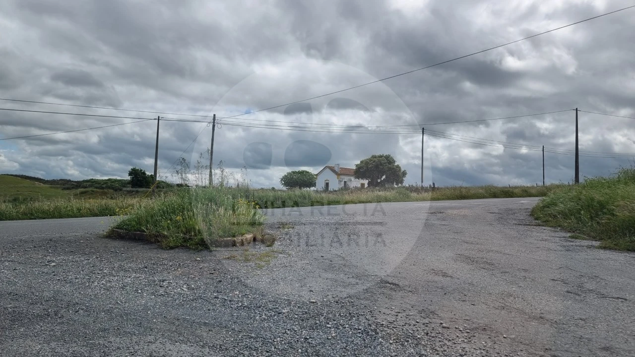 Moradia T4 para Venda em Ourique Foto 34