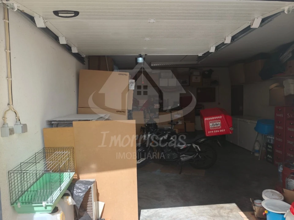 Loja para Venda em Vialonga Foto 13