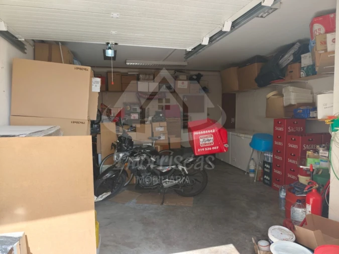 Loja para Venda em Vialonga Foto 12