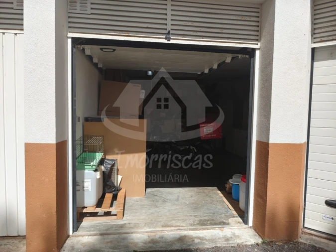 Loja para Venda em Vialonga Foto 14