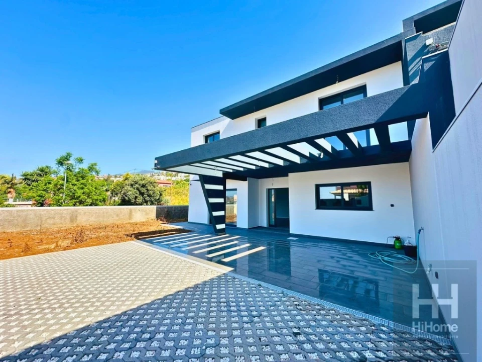 Moradia T3 para Venda em São Roque Foto 3