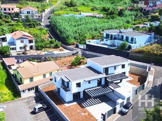 Moradia T3 para Venda em São Roque Foto 29
