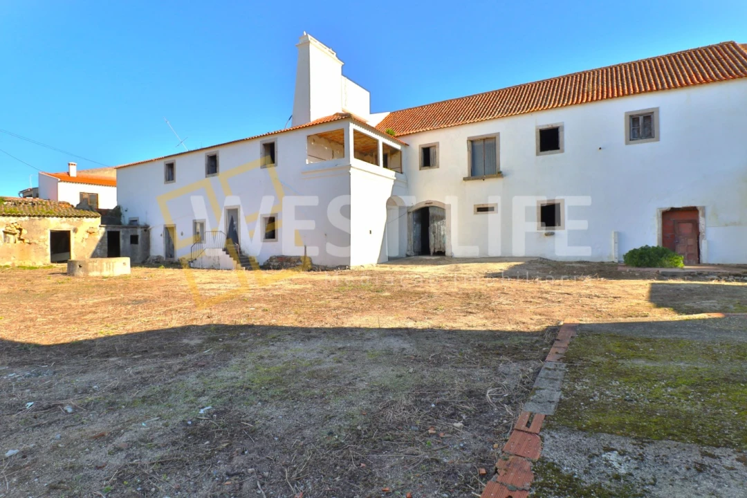 Moradia T10 para Venda em Vau Foto 3