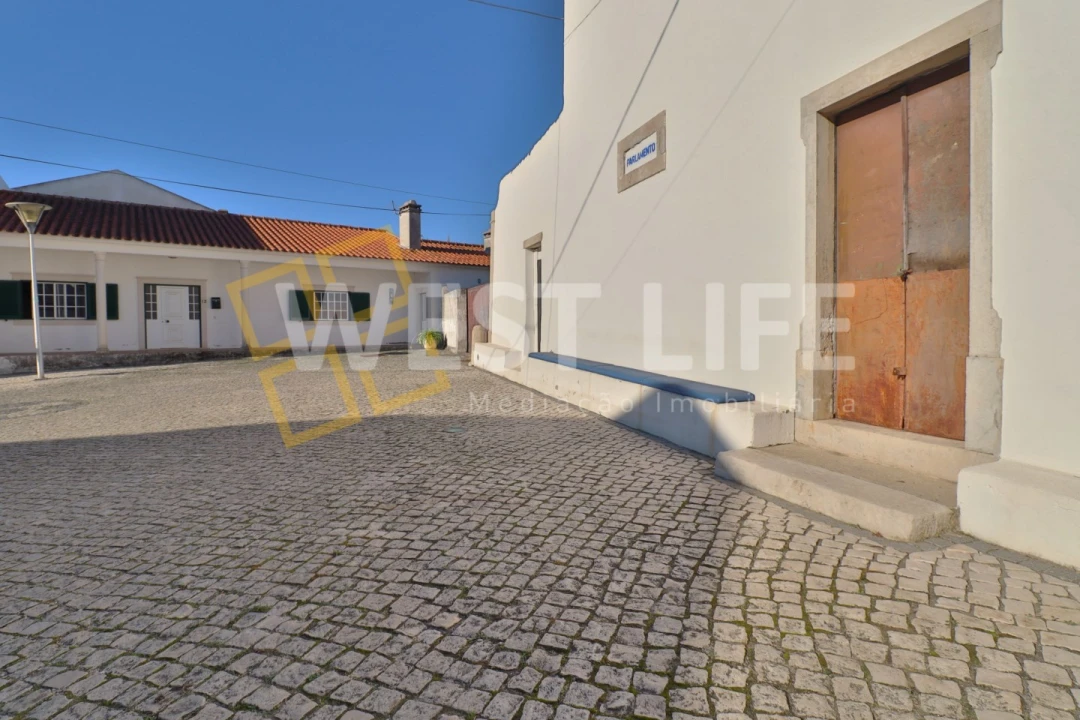 Moradia T10 para Venda em Vau Foto 1