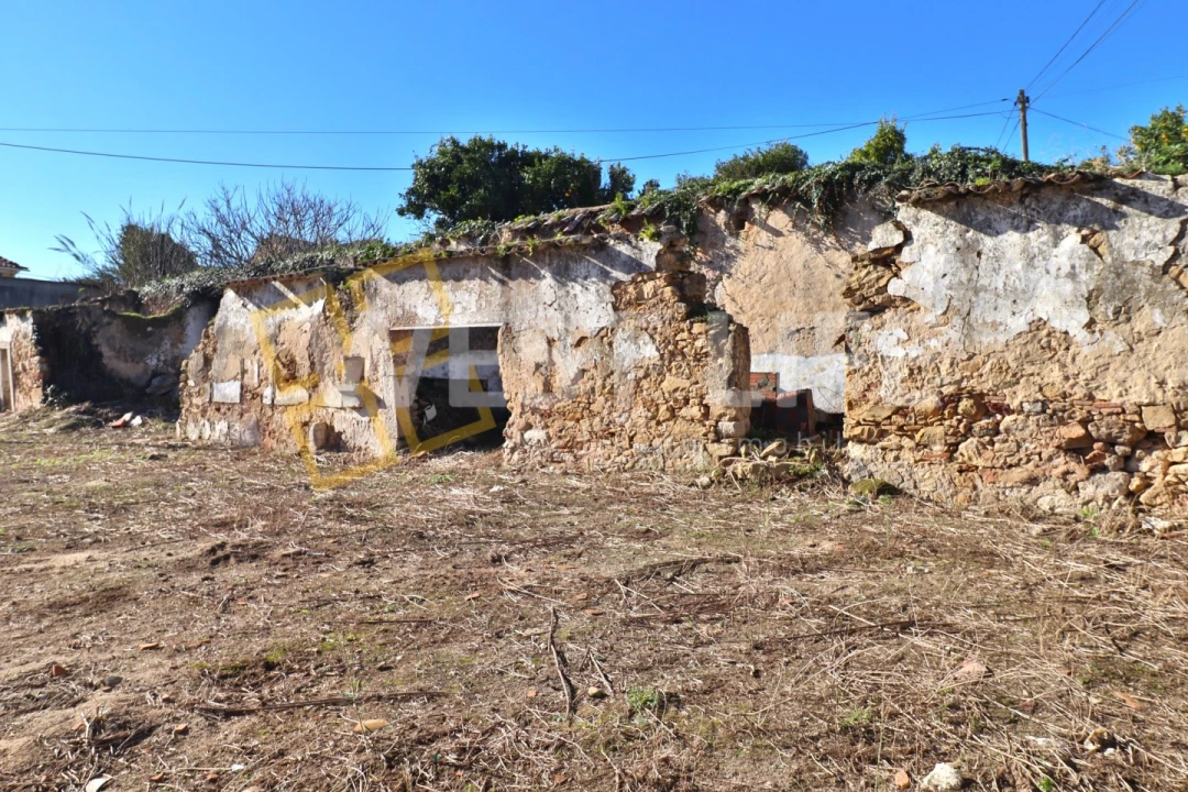 Moradia T10 para Venda em Vau Foto 20