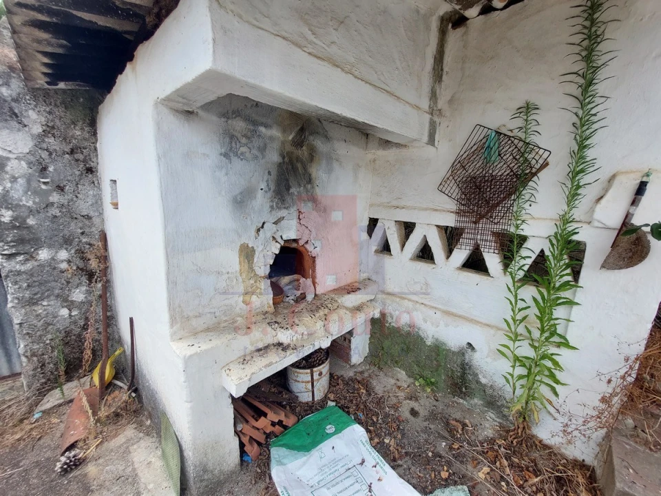 Moradia T3 para Venda em Salir de Matos Foto 8