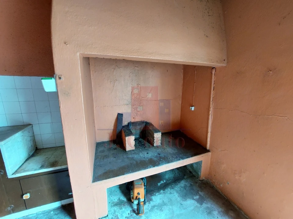 Moradia T3 para Venda em Salir de Matos Foto 23