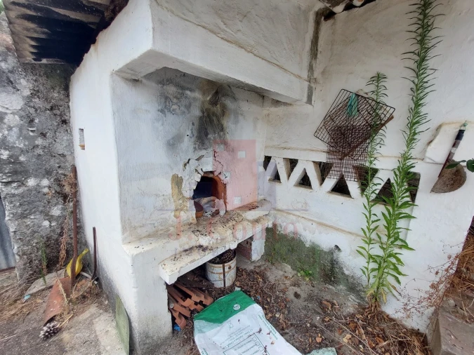 Moradia T3 para Venda em Salir de Matos Foto 8