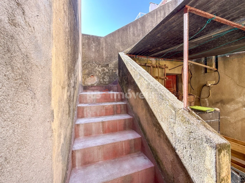 Moradia T5 para Venda em São João Baptista e Santa Maria dos Olivais Foto 32