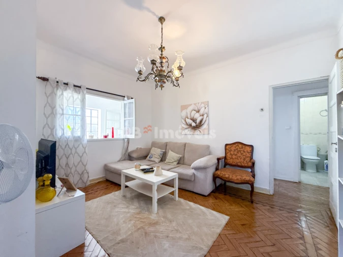 Moradia T5 para Venda em São João Baptista e Santa Maria dos Olivais Foto 8