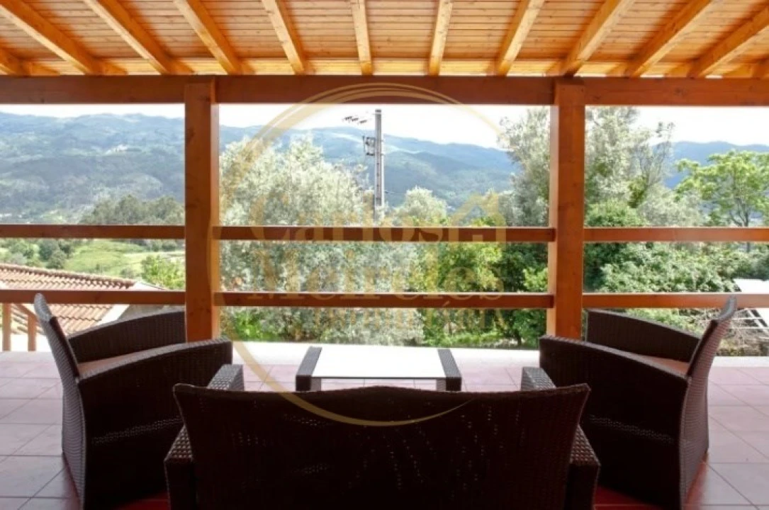 Moradia T3 para Venda em Gondoriz Foto 9