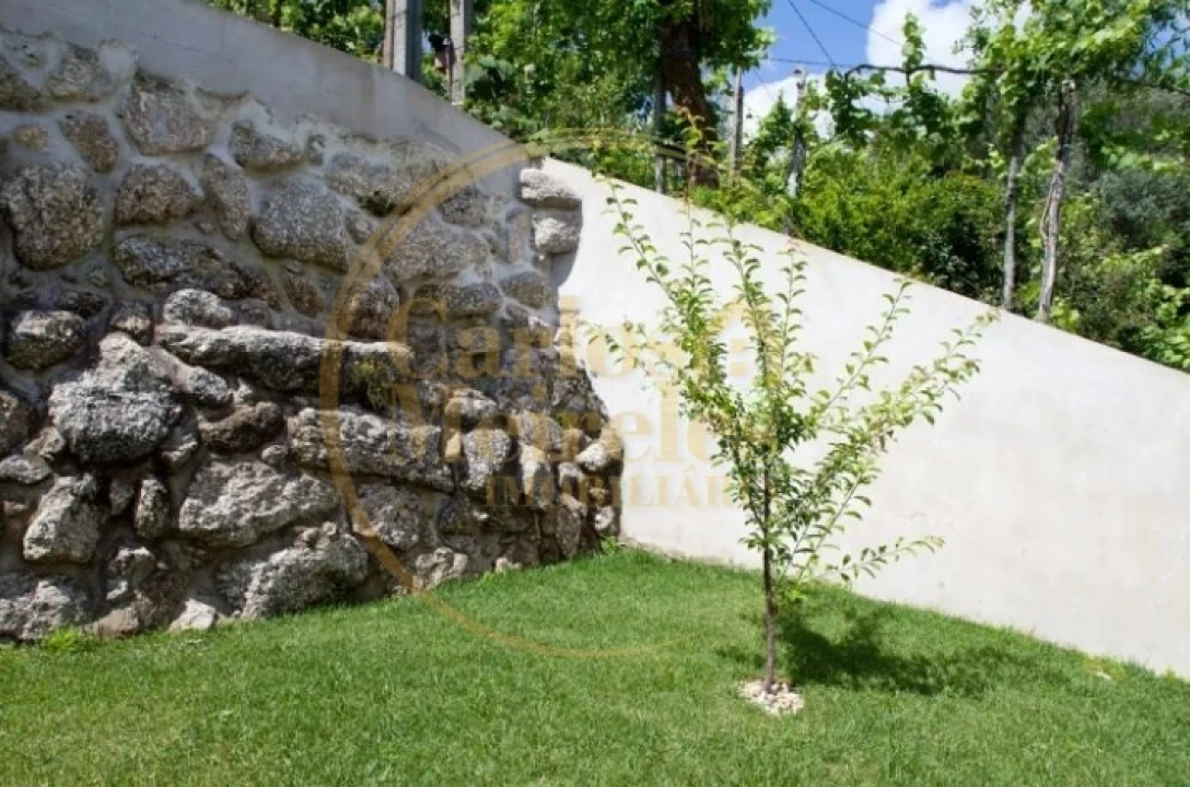 Moradia T3 para Venda em Gondoriz Foto 15