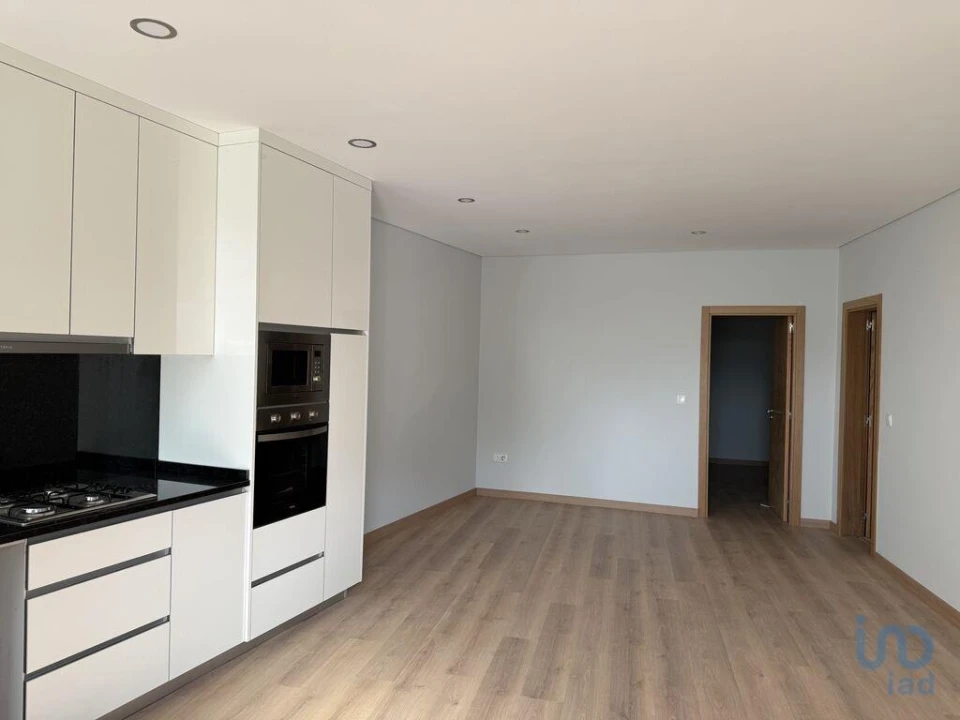 Apartamento T1 para Venda em Poiares e Canelas Foto 7