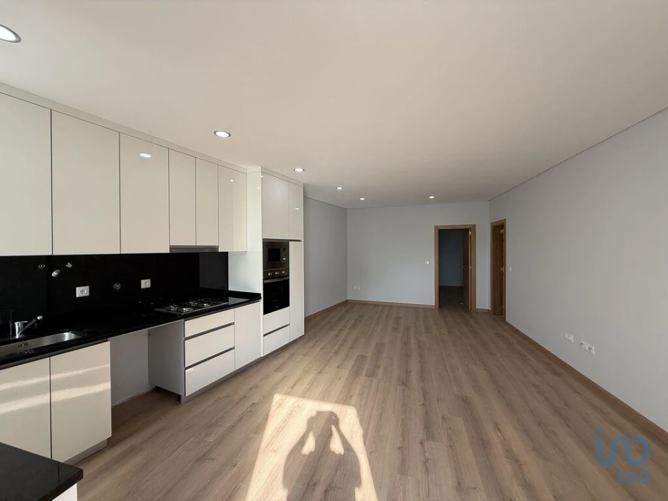 Apartamento T1 para Venda em Poiares e Canelas Foto 11