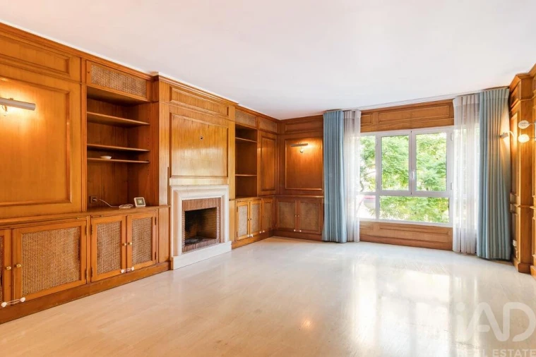 Apartamento T2 para Arrendamento em Avenidas Novas Foto 2