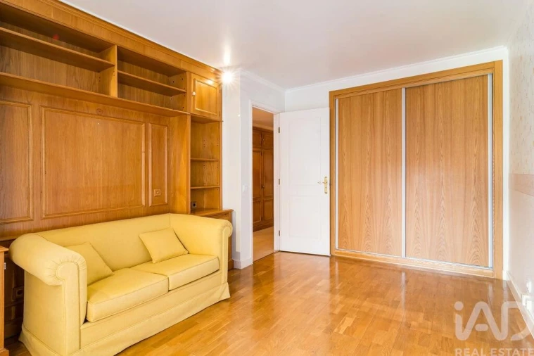 Apartamento T2 para Arrendamento em Avenidas Novas Foto 18