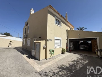 Moradia T4 para Venda em Almancil