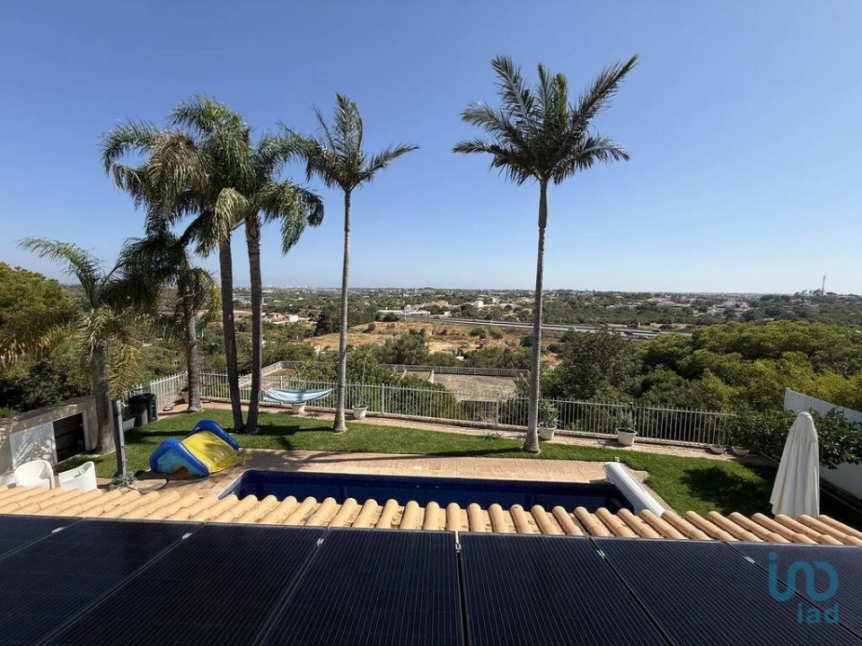 Moradia T4 para Venda em Almancil Foto 8