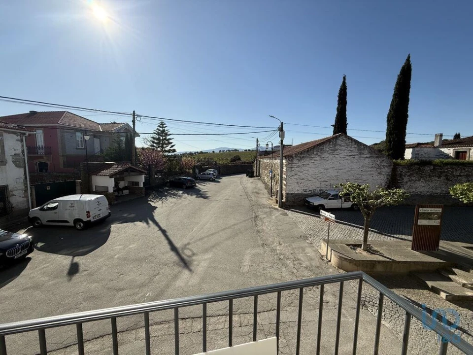 Apartamento T3 para Venda em Poiares e Canelas Foto 1