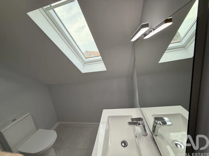 Apartamento T3 para Venda em Poiares e Canelas Foto 24