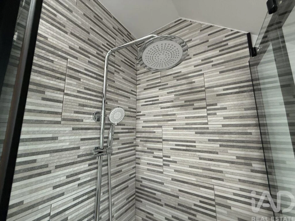 Apartamento T3 para Venda em Poiares e Canelas Foto 23