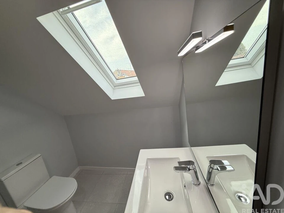 Apartamento T3 para Venda em Poiares e Canelas Foto 24