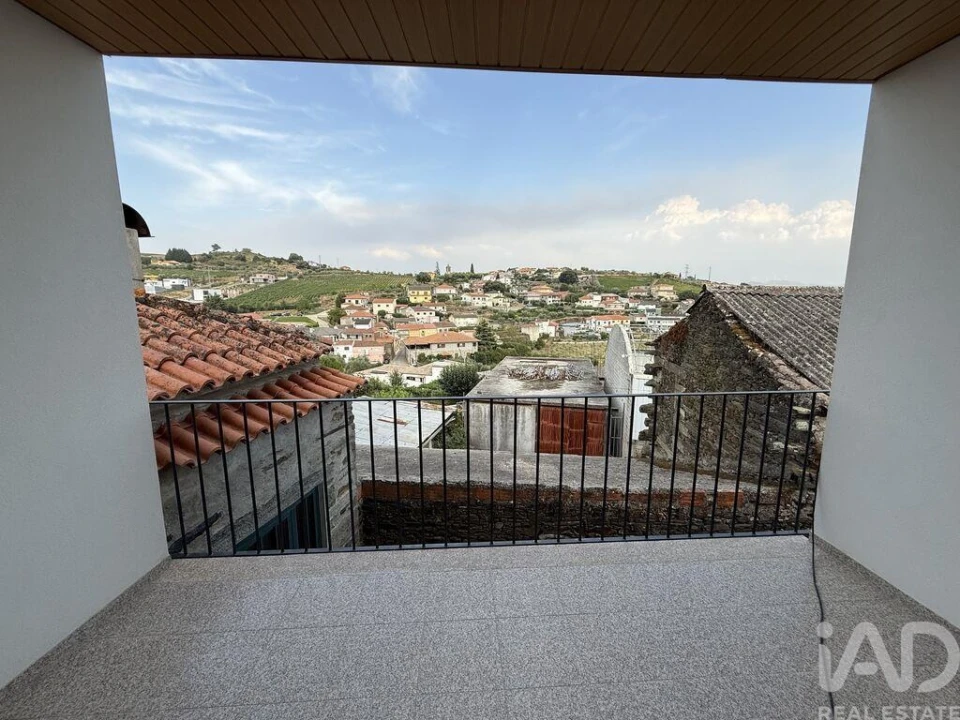Apartamento T3 para Venda em Poiares e Canelas Foto 18