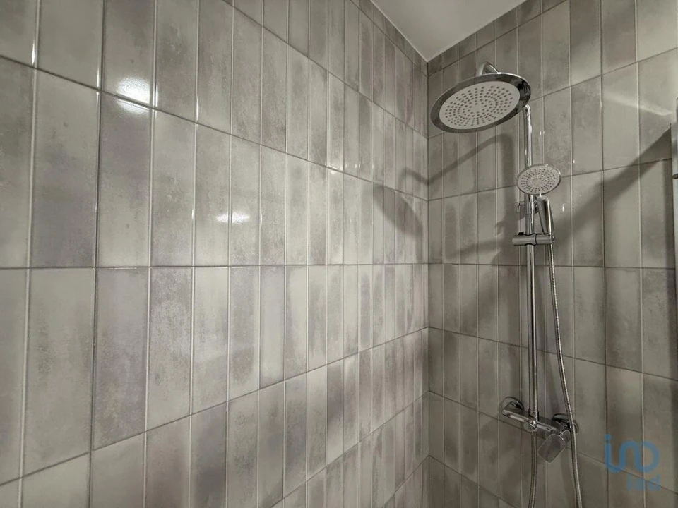 Apartamento T3 para Venda em Poiares e Canelas Foto 4