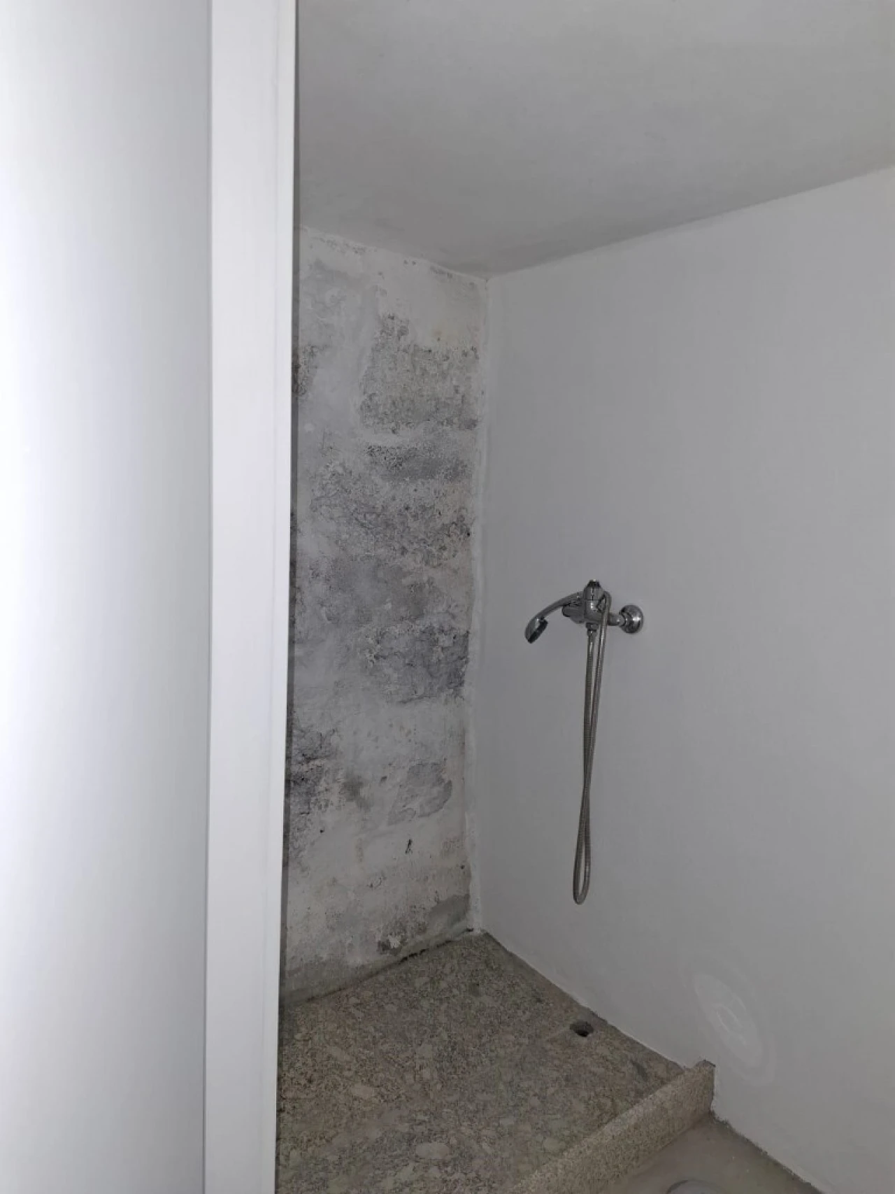 Armazém para Arrendamento em Atães e Rendufe Foto 6