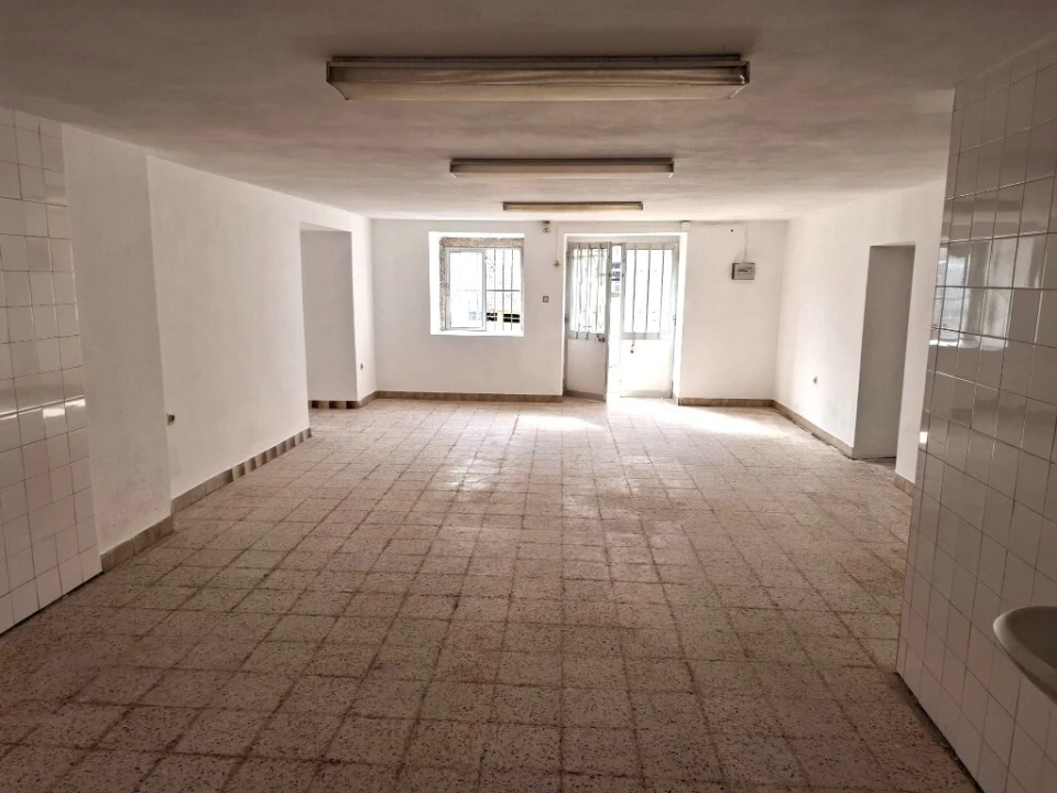 Armazém para Arrendamento em Atães e Rendufe Foto 2