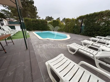 Moradia T7 para Venda em Sesimbra (Castelo)