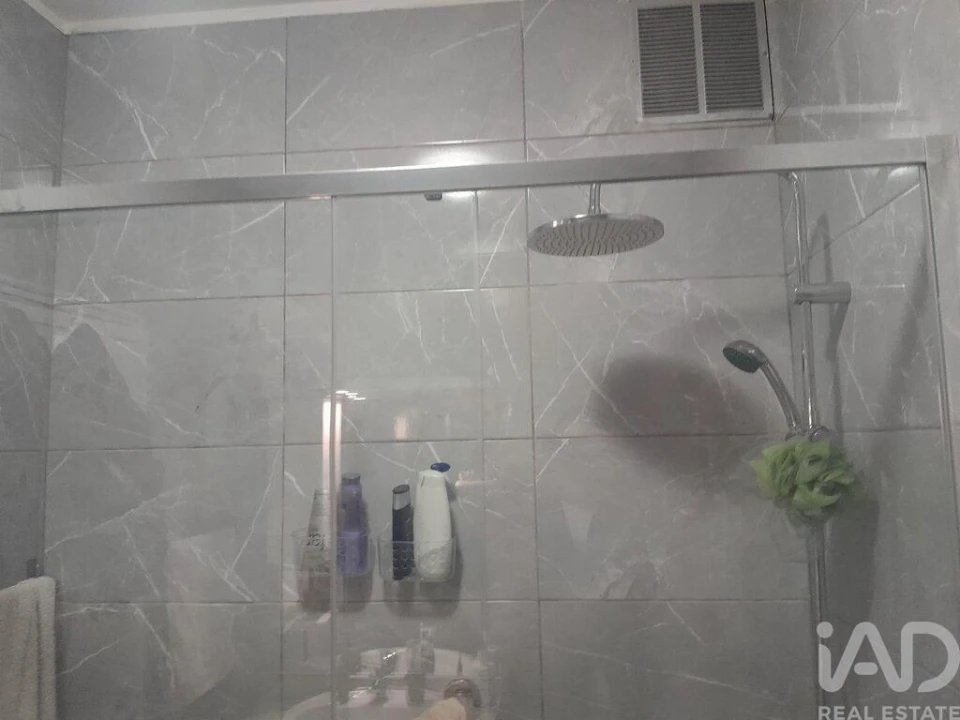 Apartamento T2 para Venda em Paranhos Foto 17