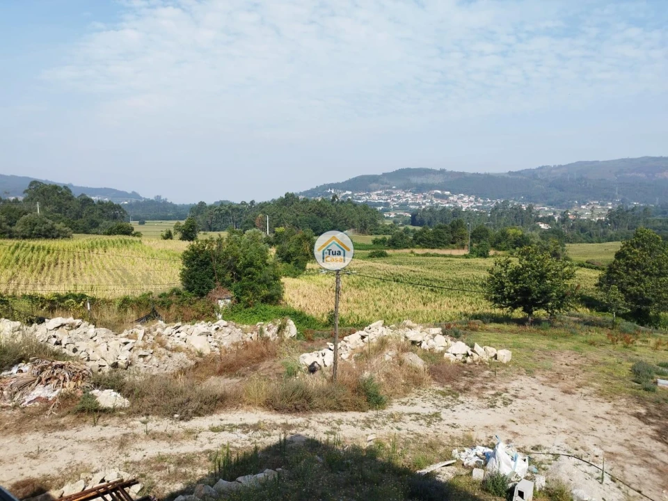 Moradia T5 para Venda em Cossourado Foto 6