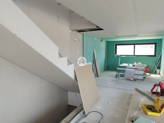 Moradia T5 para Venda em Cossourado Foto 16