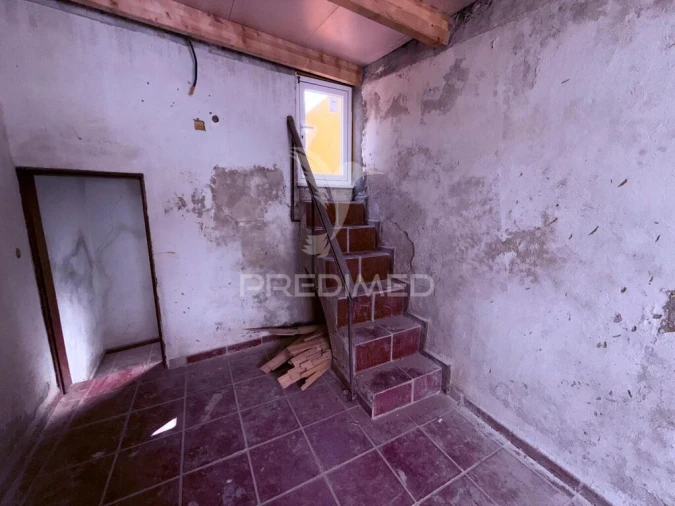 Moradia T9 para Venda em Assunção, Ajuda, Salvador e Santo Ildefonso Foto 7