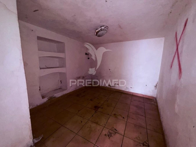 Moradia T9 para Venda em Assunção, Ajuda, Salvador e Santo Ildefonso Foto 17