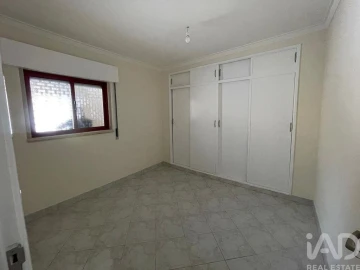 Apartamento T1 para Venda em Santa Maria e São Miguel, São Martinho, São Pedro Penaferrim