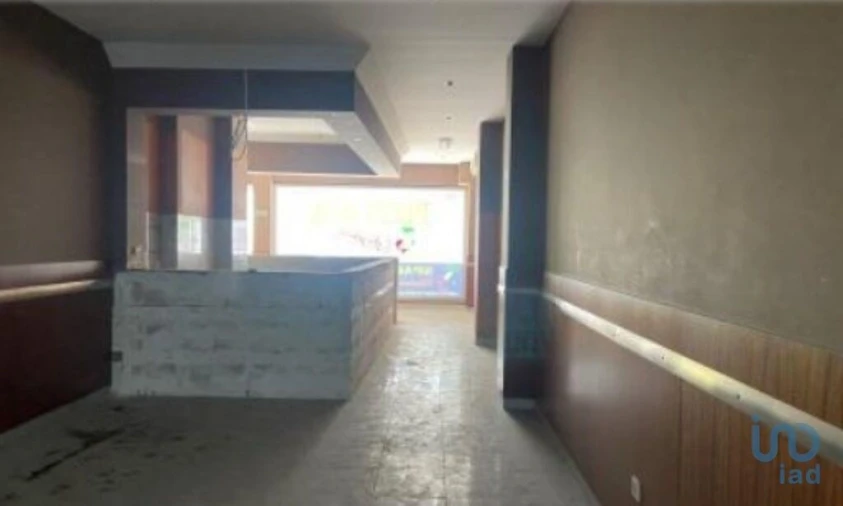 Loja para Venda em Cidade da Maia Foto 1