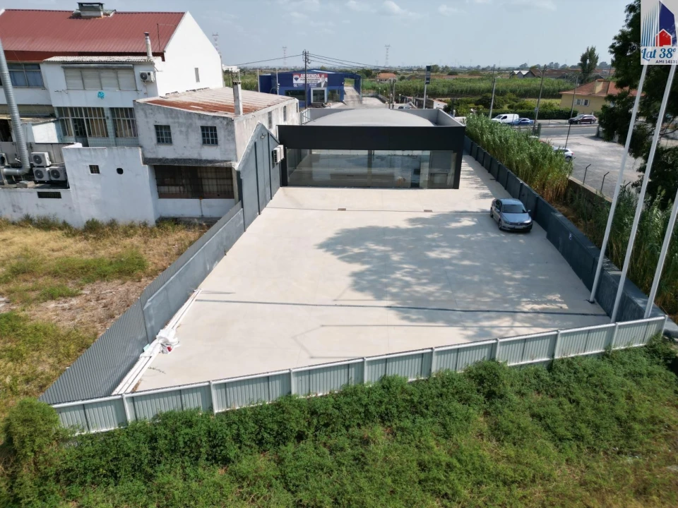 Armazém para Venda em Vila Franca de Xira Foto 2