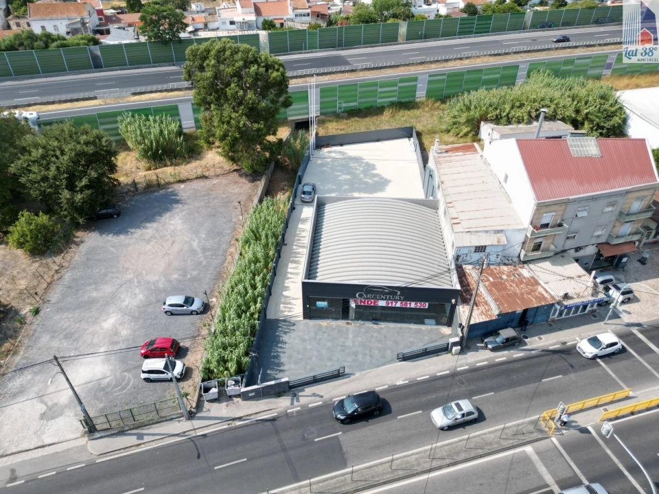 Armazém para Venda em Vila Franca de Xira Foto 1