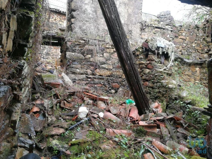 Moradia para Venda em Alvares Foto 9