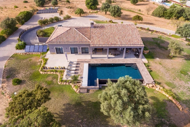 Moradia T3 para Venda em Ferragudo Foto 9