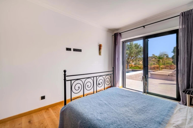 Moradia T3 para Venda em Ferragudo Foto 35