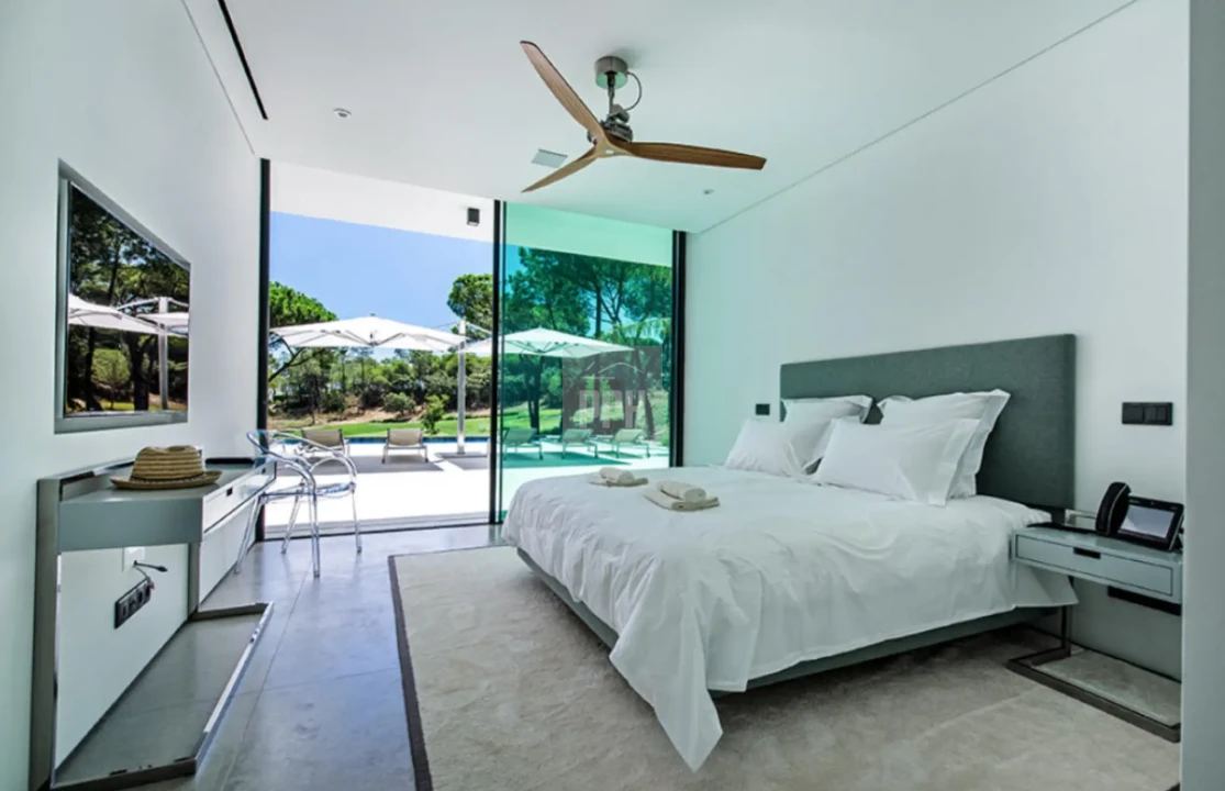 Moradia T6 para Venda em Almancil Foto 39