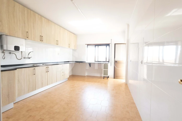 Apartamento T2 para Venda em União das Freguesias de Setúbal Foto 3